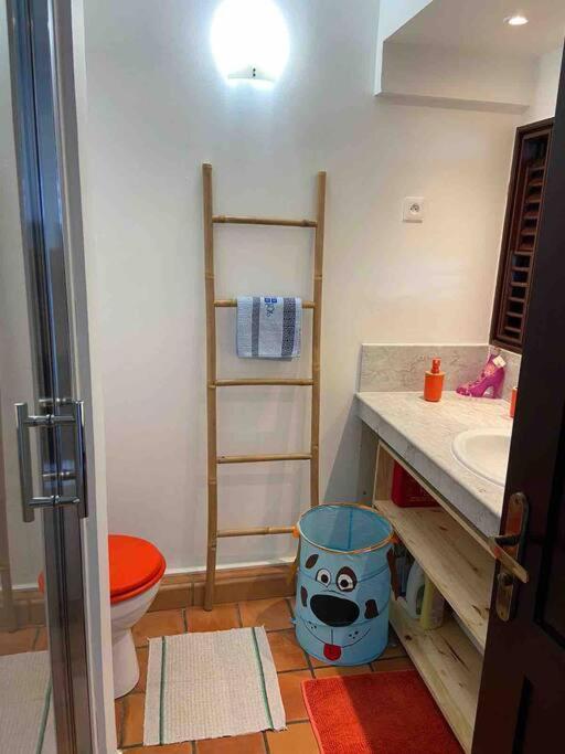 Studio Paisible Avec Piscine, Pas Loin De La Plage Trinite  Esterno foto